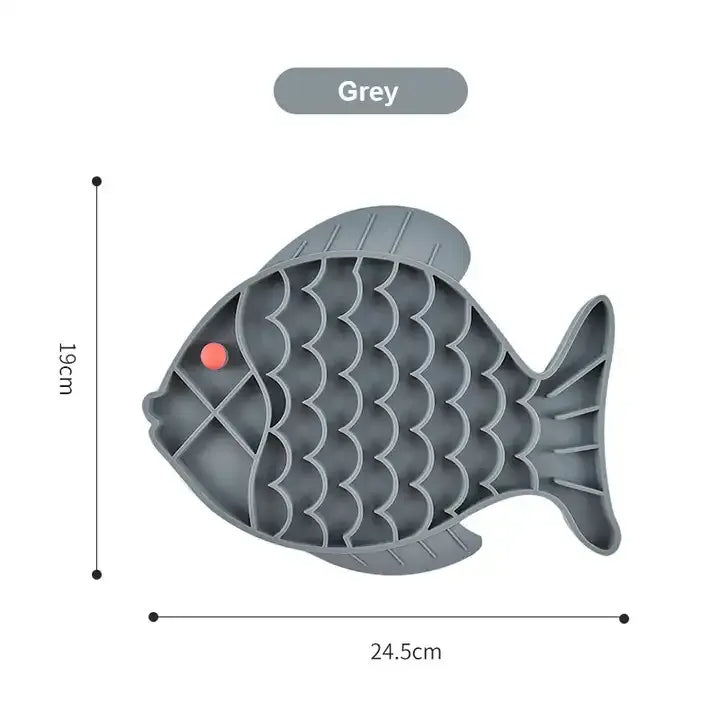 Gigli Pet silicone lick mat for pets, a slow feeder with textured surface to prevent choking for cats and dogs.